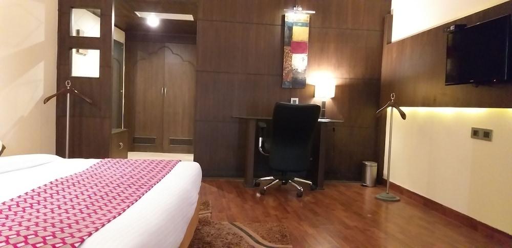 K C Residency Katra Катра Экстерьер фото