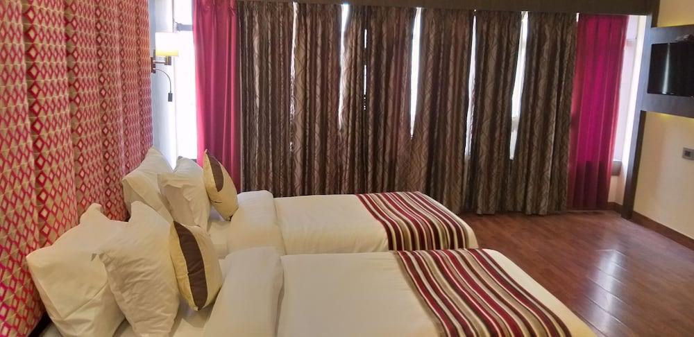 K C Residency Katra Катра Экстерьер фото