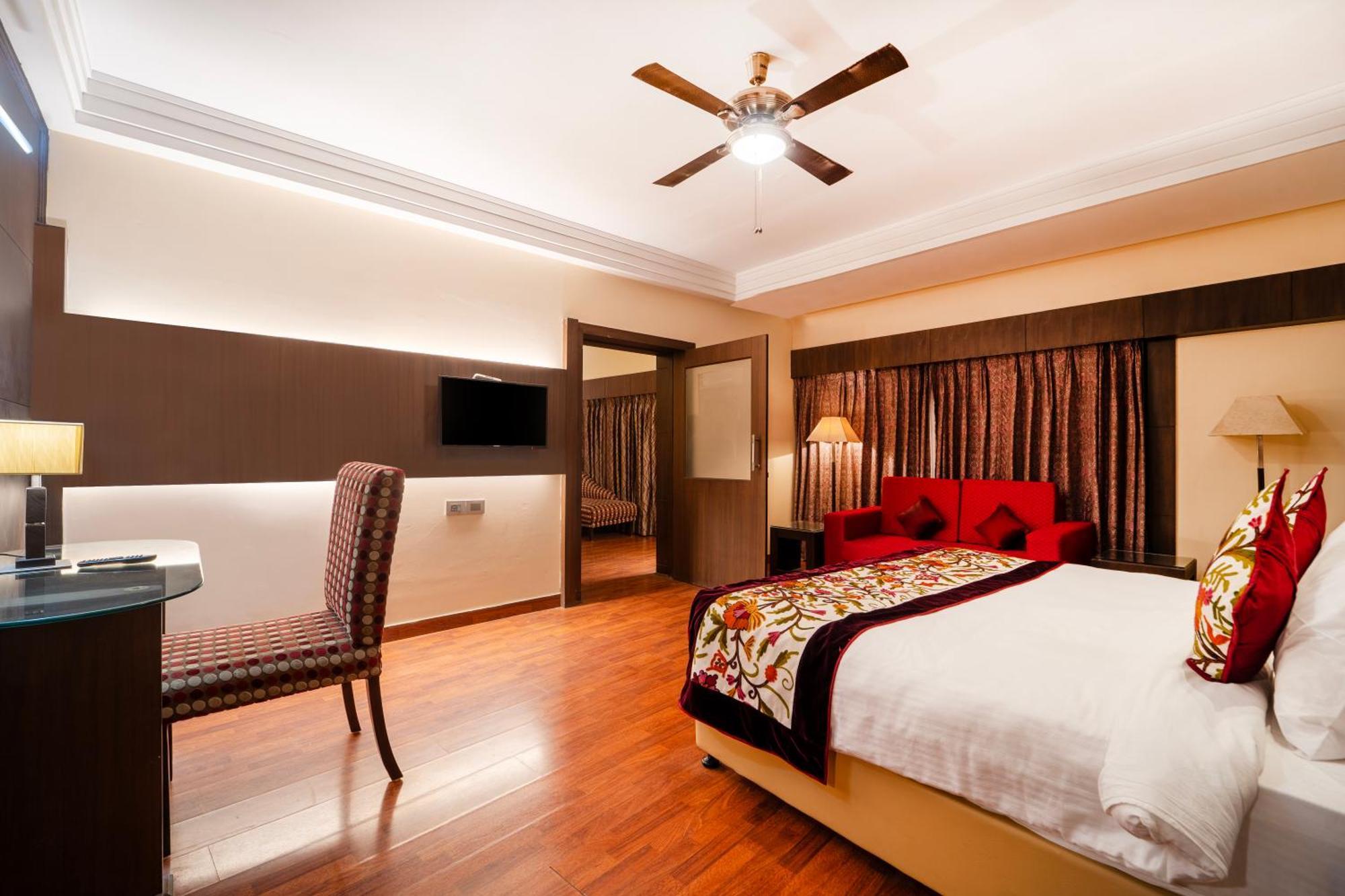 K C Residency Katra Катра Экстерьер фото